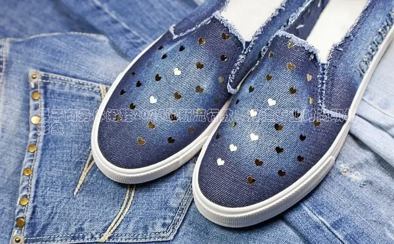 米兰体育中心文心一言男子商务休闲鞋2024最新流行款：打造专业时尚职场
形象