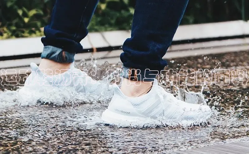 米兰·体育官方网站彩讯股份运动鞋沥青：时尚与功能的面料