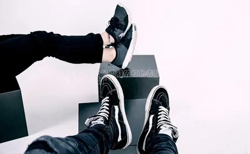 米兰手机版app下载安装华策影视**2024 年男士最流行的红色春秋鞋款：风格
十足，惊艳亮相**