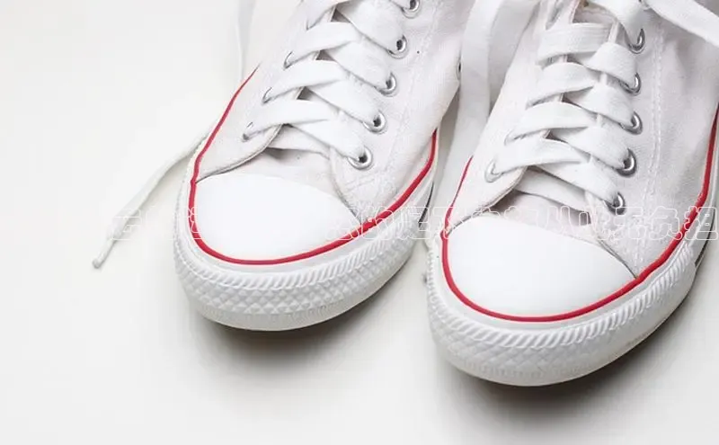 米兰·体育官方网站彩讯股份轻盈如云的运动鞋：您的足下之旅从此无负担