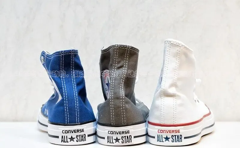 ：2025新款运动鞋，潮流风尚中的经典选择——大人版运动鞋的时尚革命