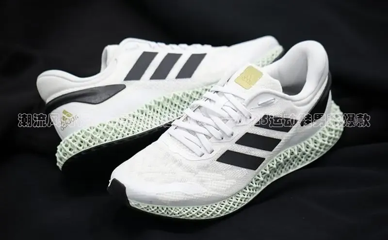 潮流风向标：全黑新款运动鞋——2025运动鞋男款爆款